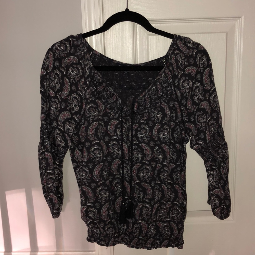 American Eagle paisley top